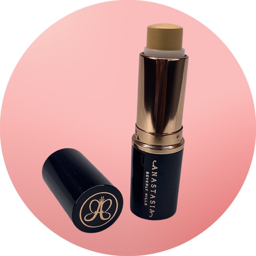 COPY - COPY - 2. - Anastasia Beverly Hills Banana Contour